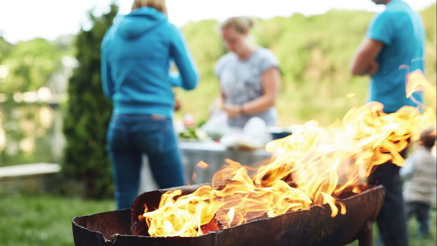 Feuerschale und grillen